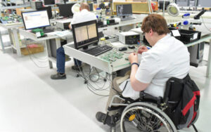 Неповний робочий час для особи з інвалідністю: чи відповідає такий графік роботи виконанню нормативу робочих місць