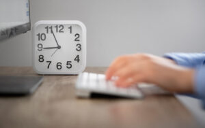 Договір з нефіксованим робочим часом: якою може бути максимальна тривалість роботи?
